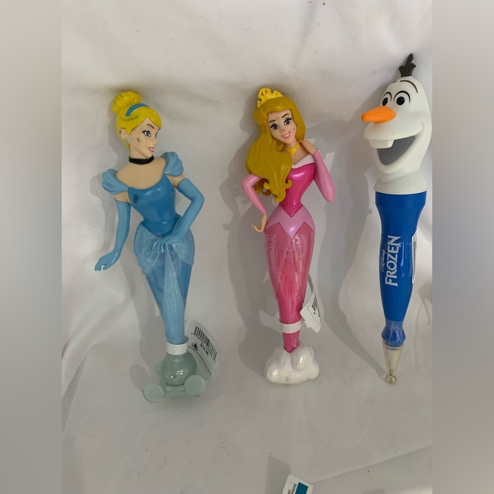 Disney Princesses and Olaf Figurine Pens